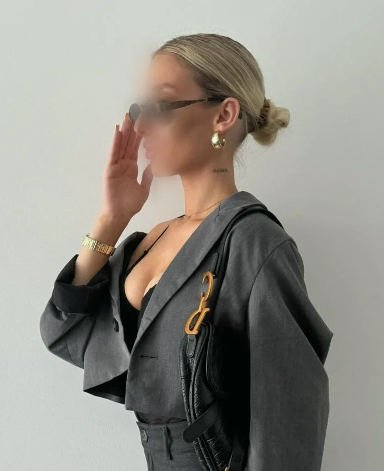 Alma, 20