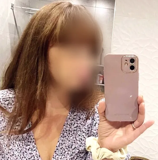 Elvira, 34