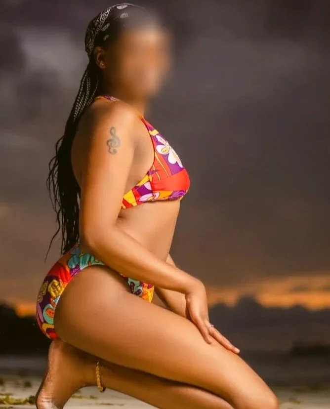 Ingrid, 31