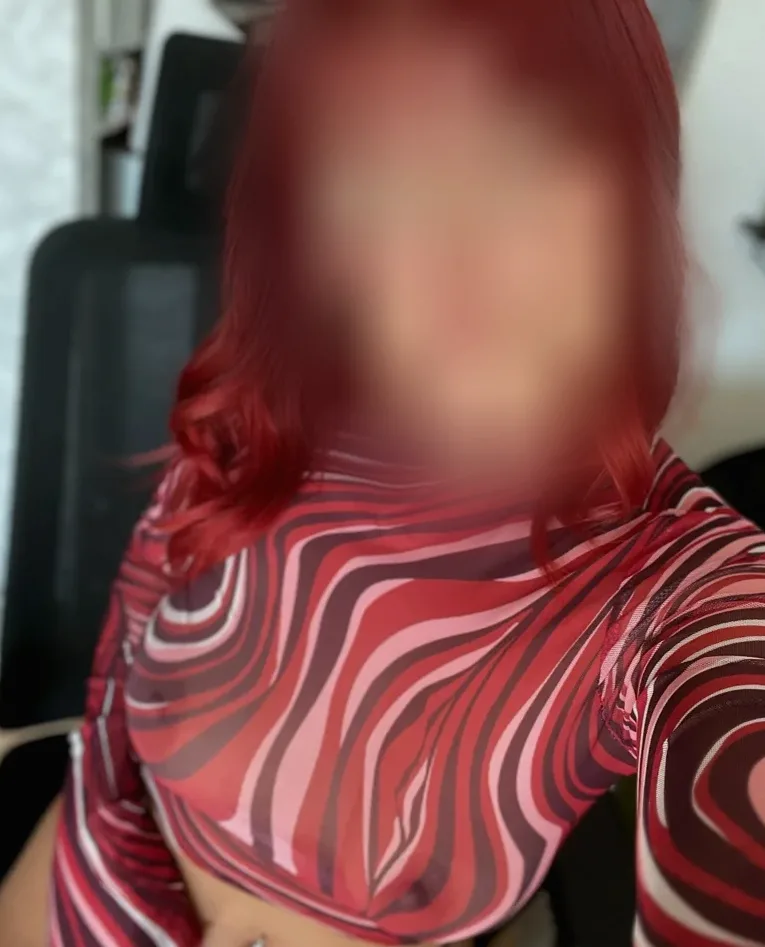 Linda, 26