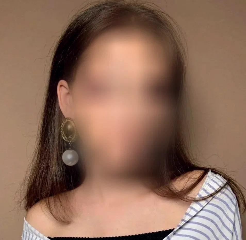 Viktoria, 21